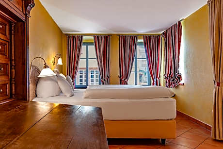 Standard Junior Suite (Annex)