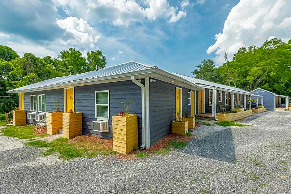 01 The Eames Suite - A PMI Scenic City Vacation Rental