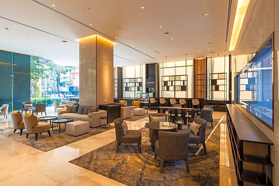 Carlton Hotel Bangkok Sukhumvit - SHA Extra Plus