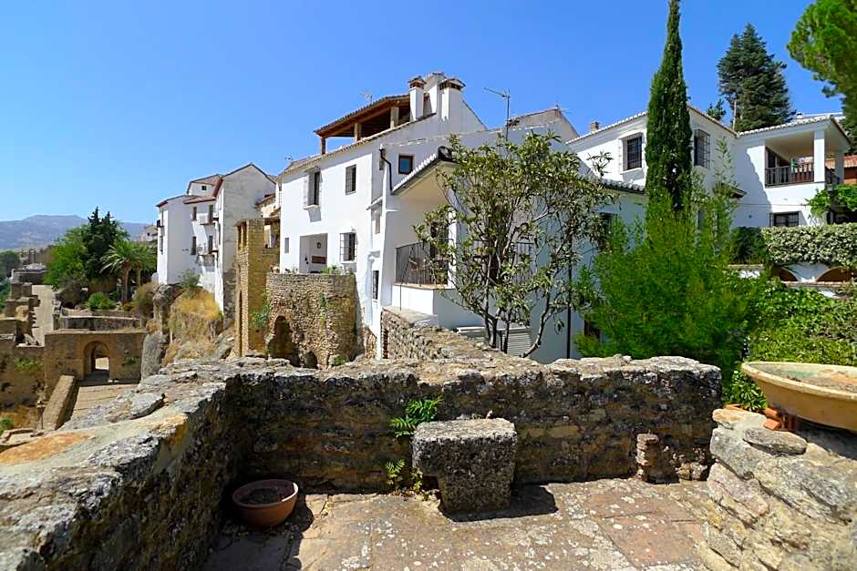 Salvatierra Guest House