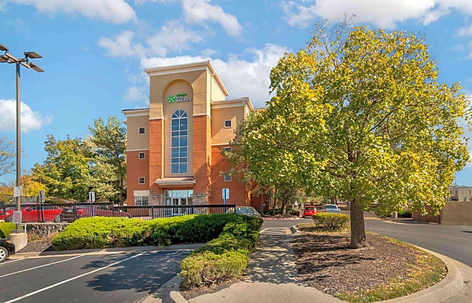 Extended Stay America Suites - Kansas City - Country Club Plaza