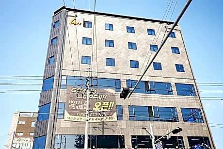 Jincheon Lou Hotel