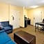 Holiday Inn Express & Suites Alpharetta By IHG