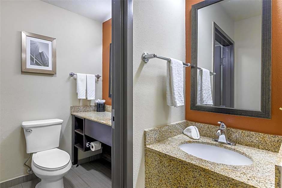 Best Western Plus Lee's Summit Hotel & Suites