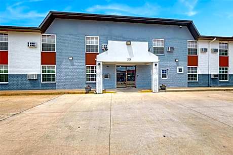 Red Lion Inn & Suites Olathe Kansas City