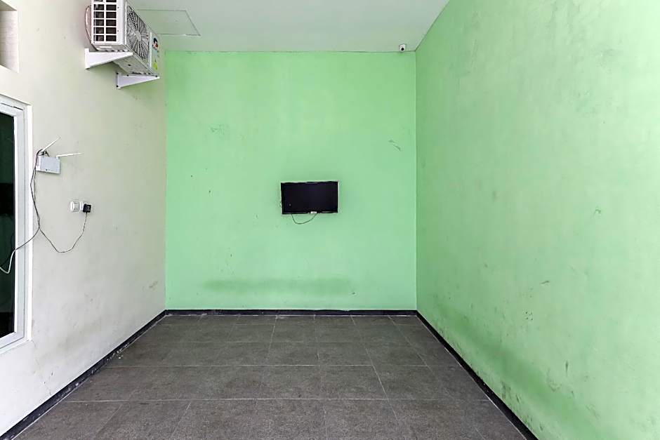 KoolKost Syariah near Alun Alun Sidoarjo