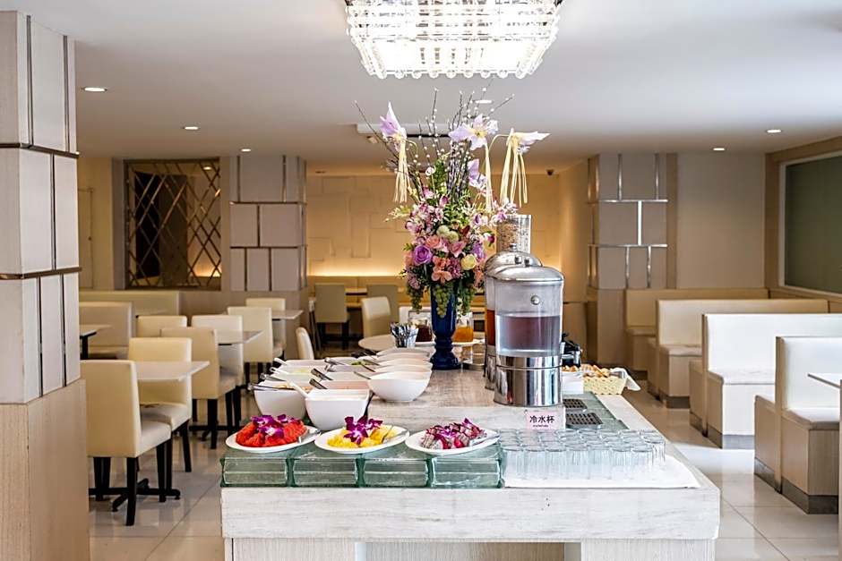 The Airport Courtyard Suvarnabhumi Airport