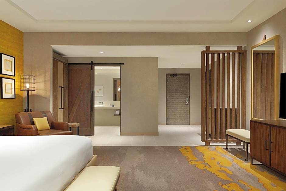 Hoodoo Moab, Curio Collection By Hilton