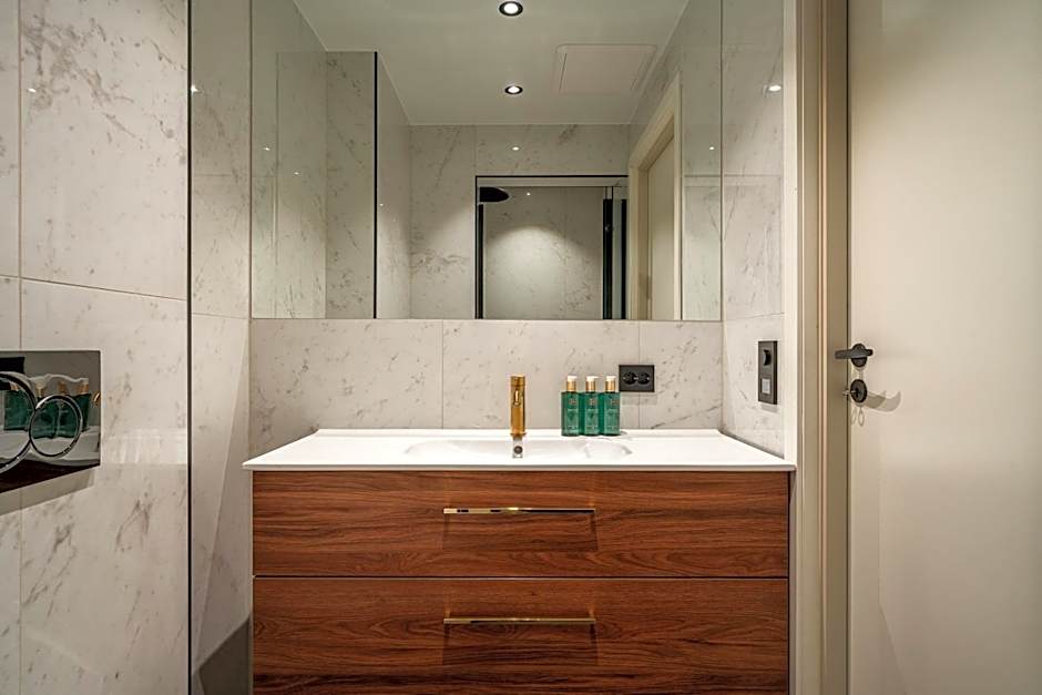 Enter St Elisabeth Hotel & Spa