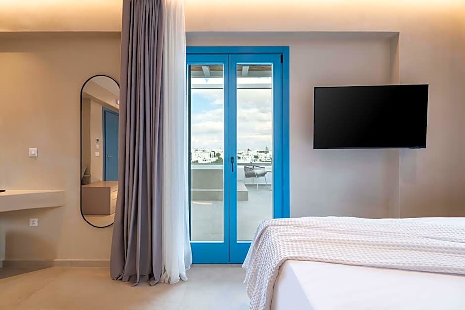 Aura Suites Paros