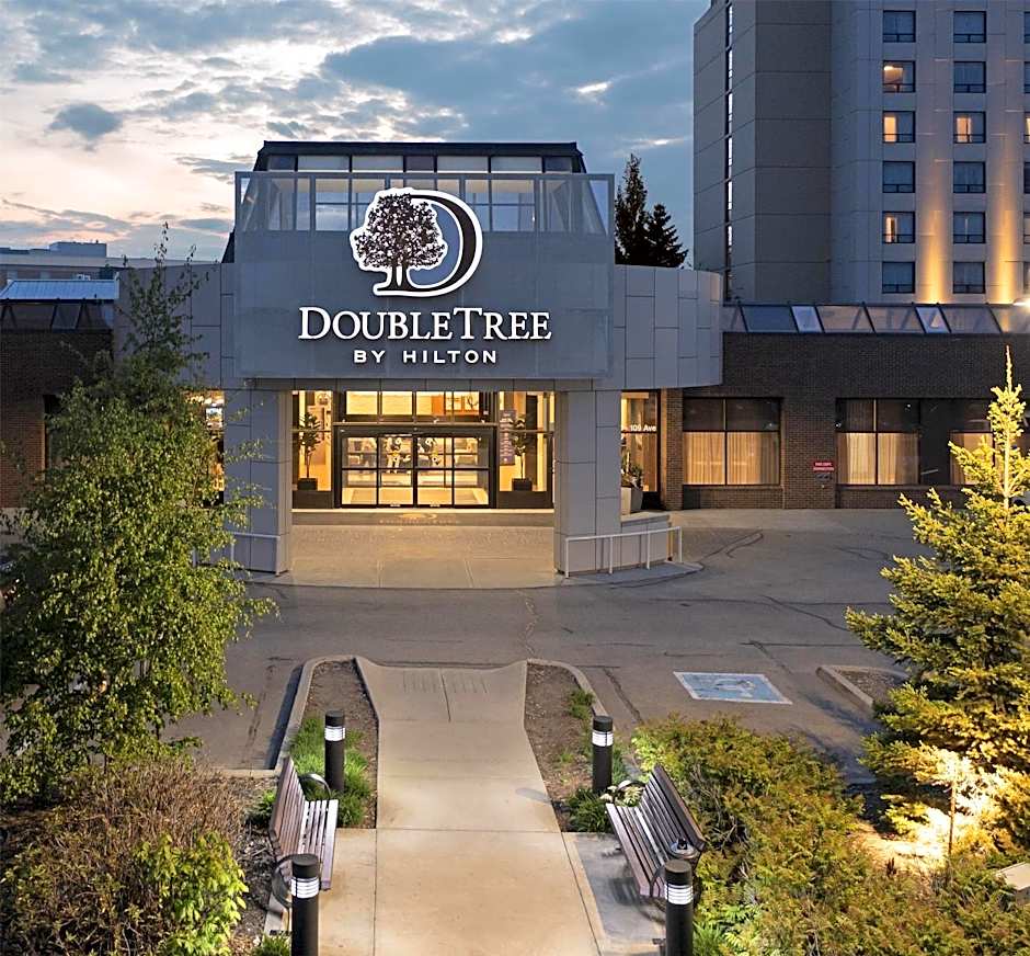 DoubleTree by Hilton West Edmonton