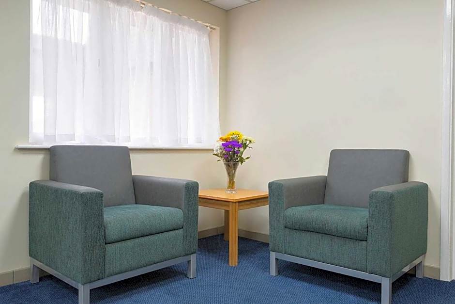 Days Inn Sutton Scotney South