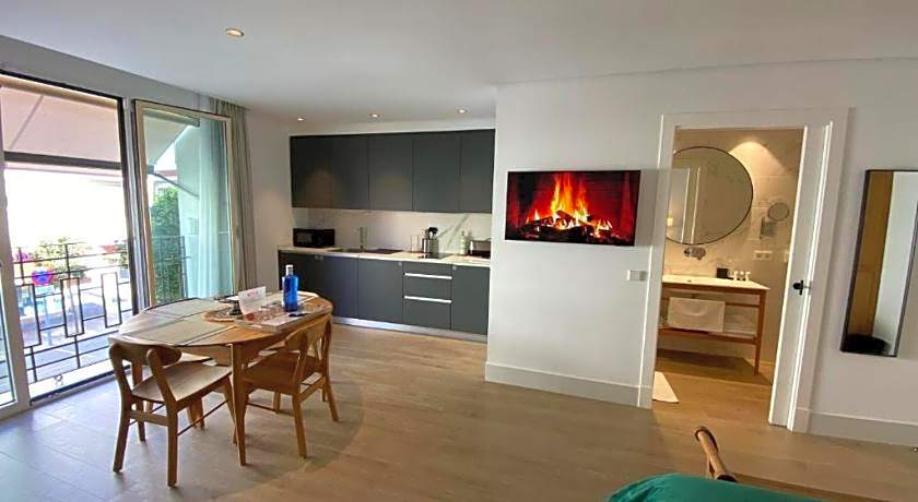 Apartamentos Turísticos La Plaza