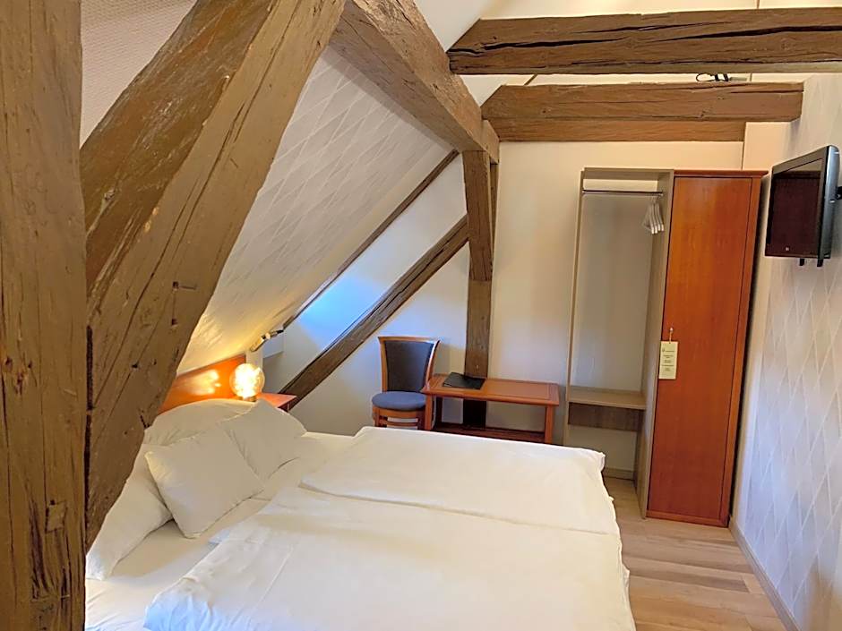 Gizella Hotel and Restaurant