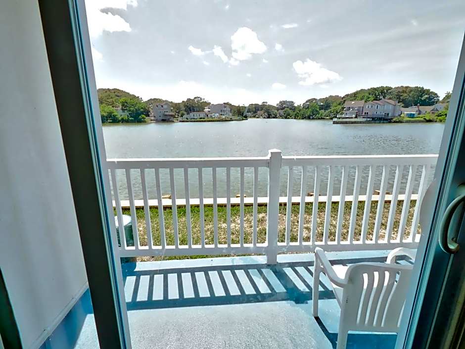 Seashire Inn & Suites