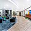 La Quinta Inn & Suites by Wyndham Denver Gateway Park