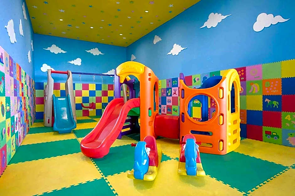 The Alana Hotel and Convention Center  Solo by ASTON