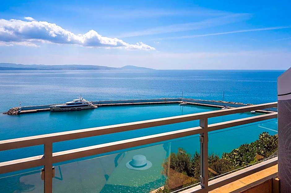 Minos Boutique Hotel