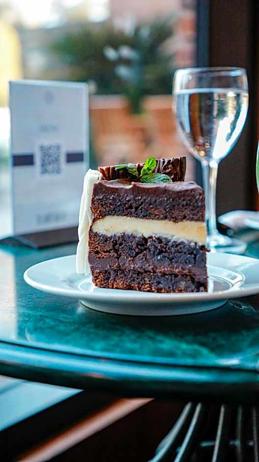 Sheraton Pilar Hotel & Convention Center