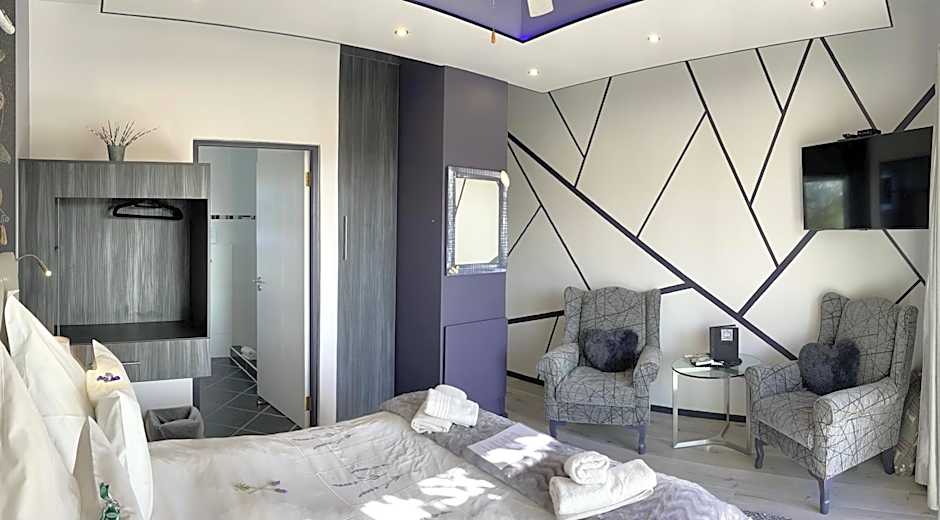 Farr Out Guest House