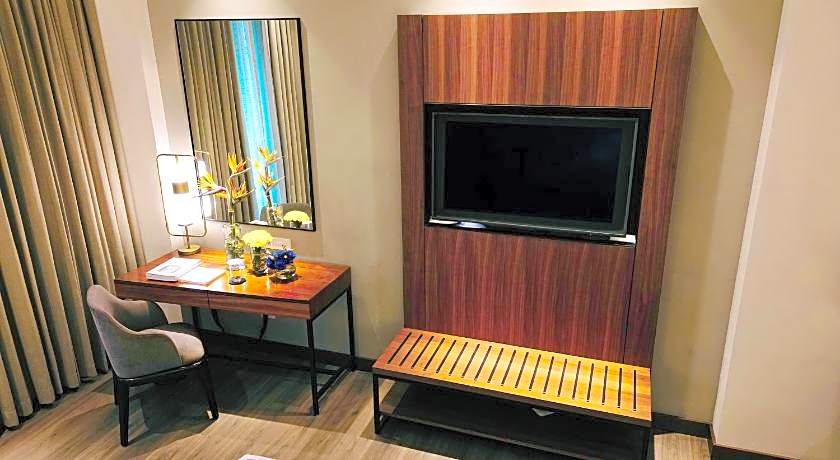 Vivanta Kolkata, EM Bypass (A Taj InnerCircle Hotel)