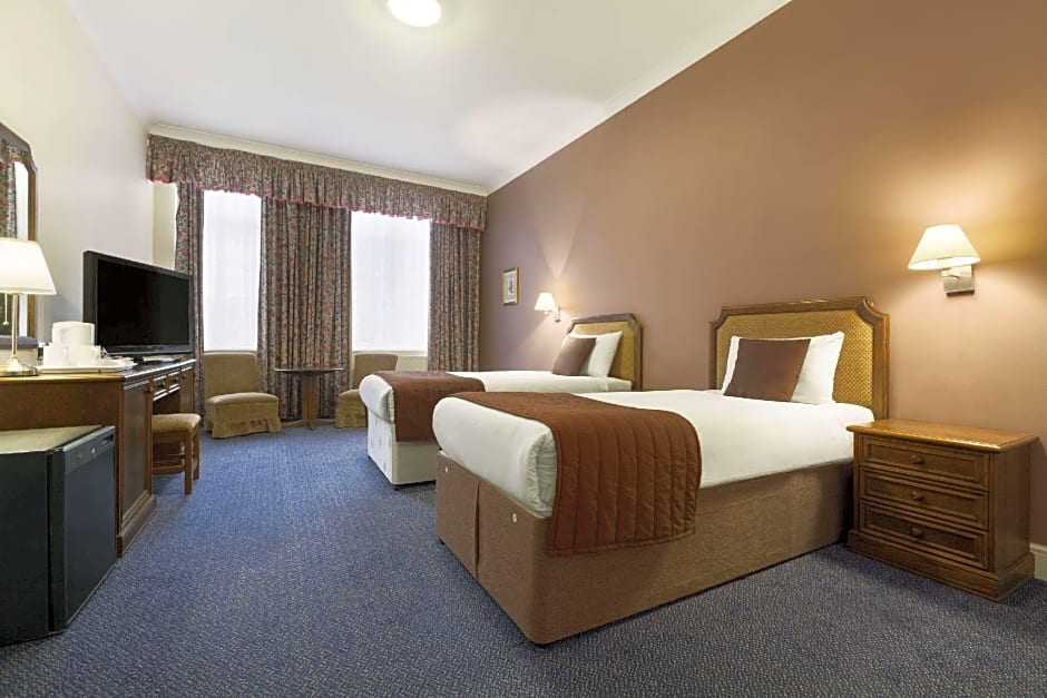Ramada by Wyndham Crawley Gatwick