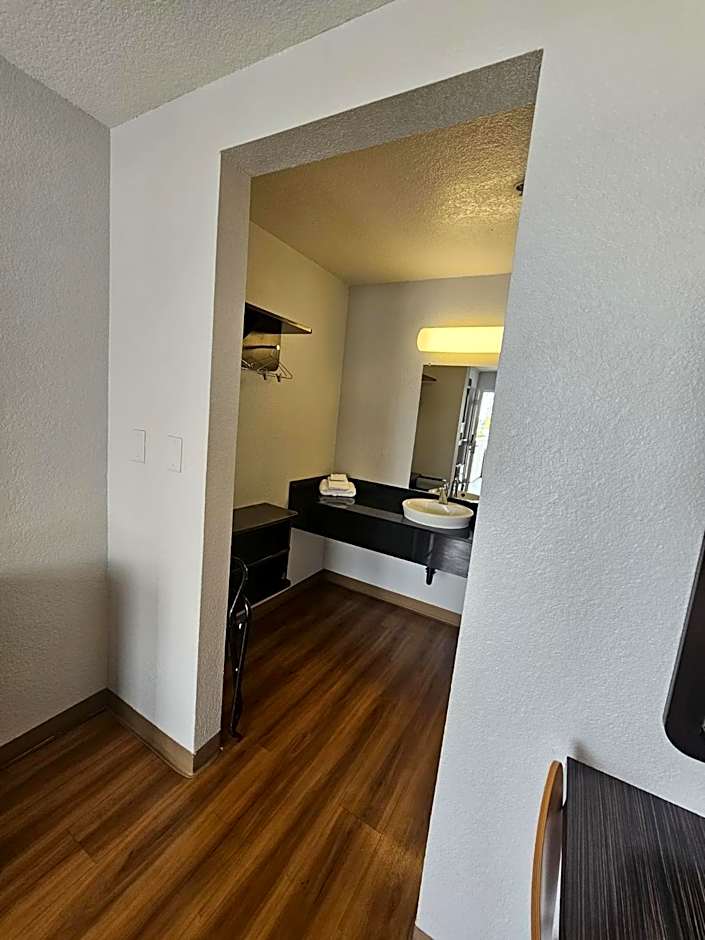 Motel 6 Ventura South