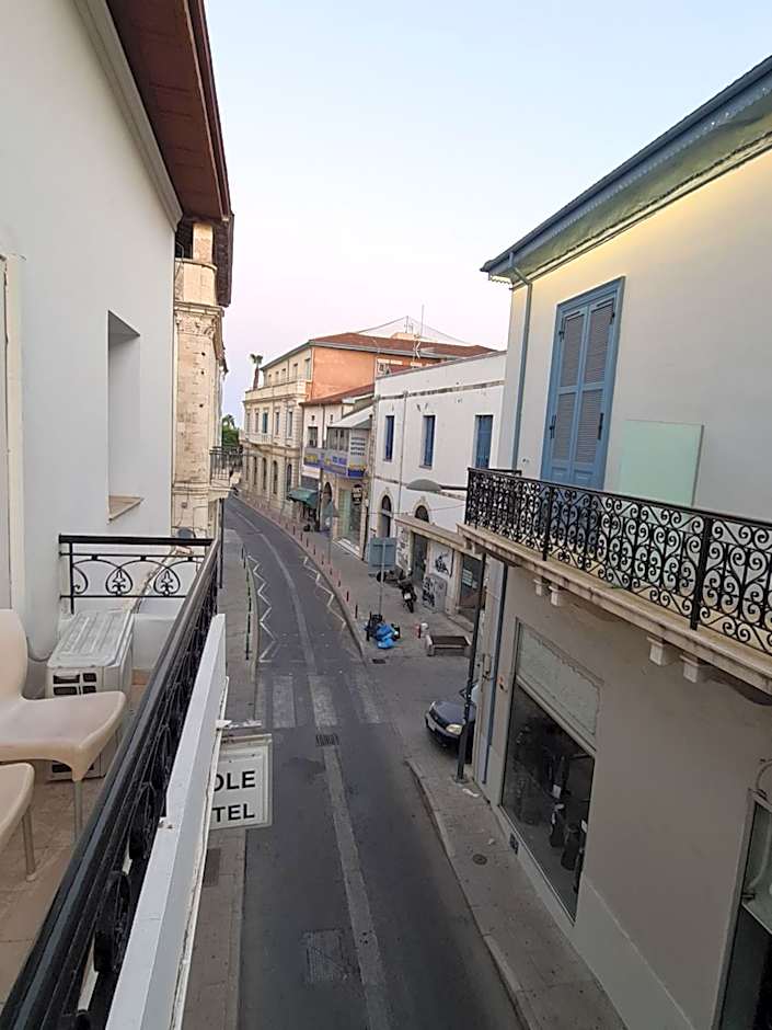 Metropole Hotel