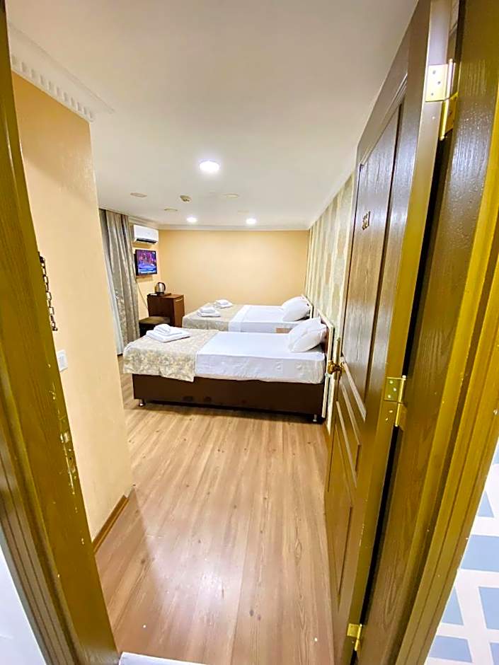 RENOVA OLD CiTY HOTEL
