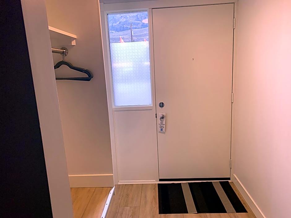 Destination Inn Cache Creek