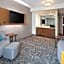 Courtyard by Marriott Atlanta Alpharetta/Avalon Area
