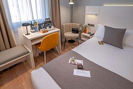 Double or Twin Room Single Use