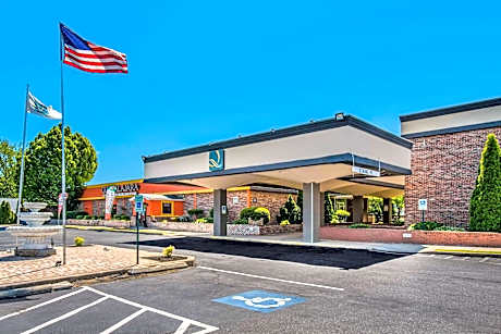 Quality Inn & Suites York East