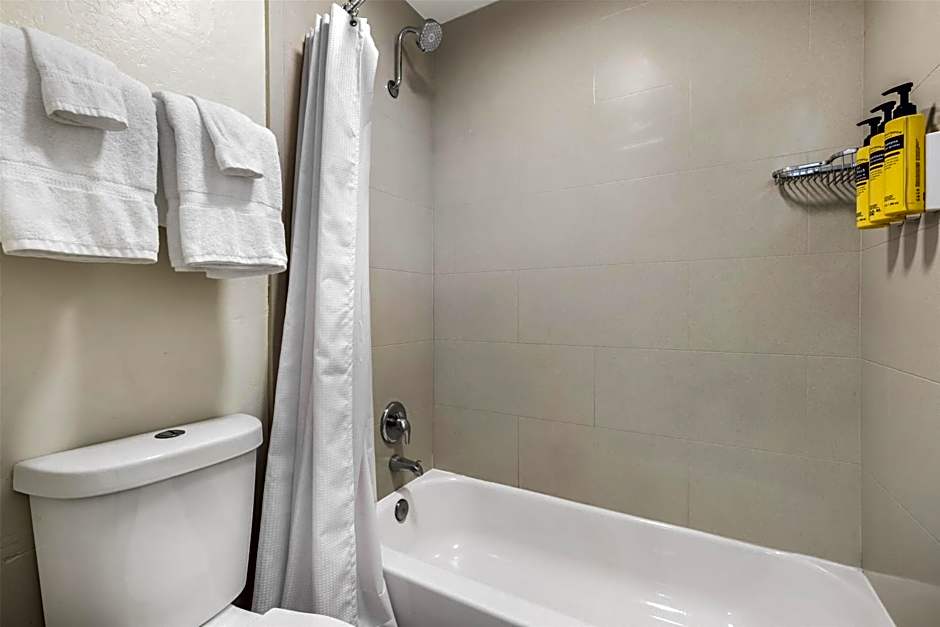 Best Western Plus Beach View Lodge Carlsbad
