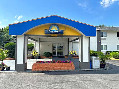 Days Inn by Wyndham Runnemede Philadelphia Area