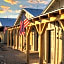 -Pet Friendly- Miners Cabin #5 -Two Double Beds - Private Balcony