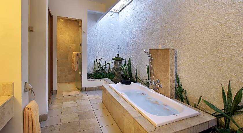 The Lagoon Bali Pool Hotel and Suites