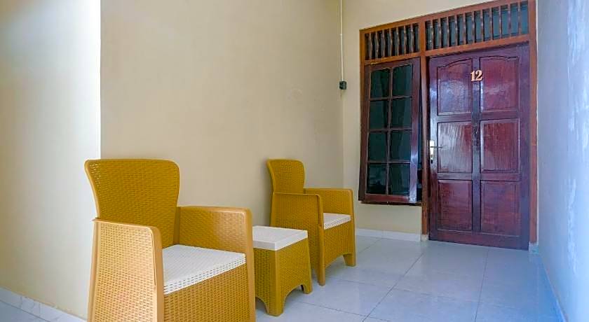 RedDoorz near Alun Alun Klaten