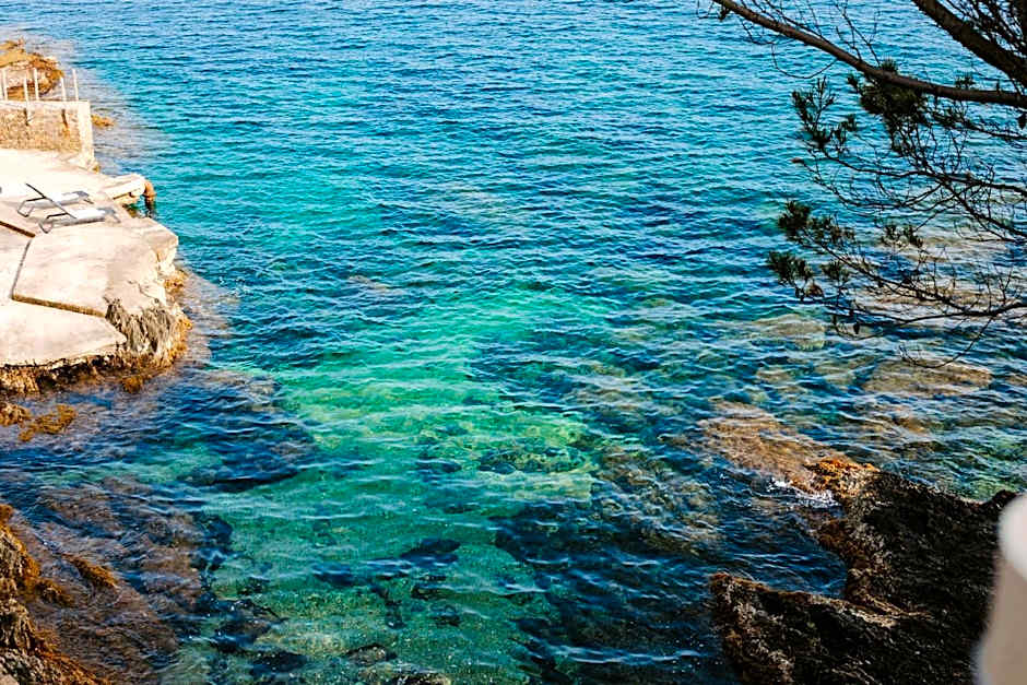 Hôtel Le Provençal - Rénové en 2025 - Bord de Mer