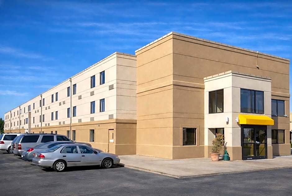 Woodland Inn and Suites Extended Stay