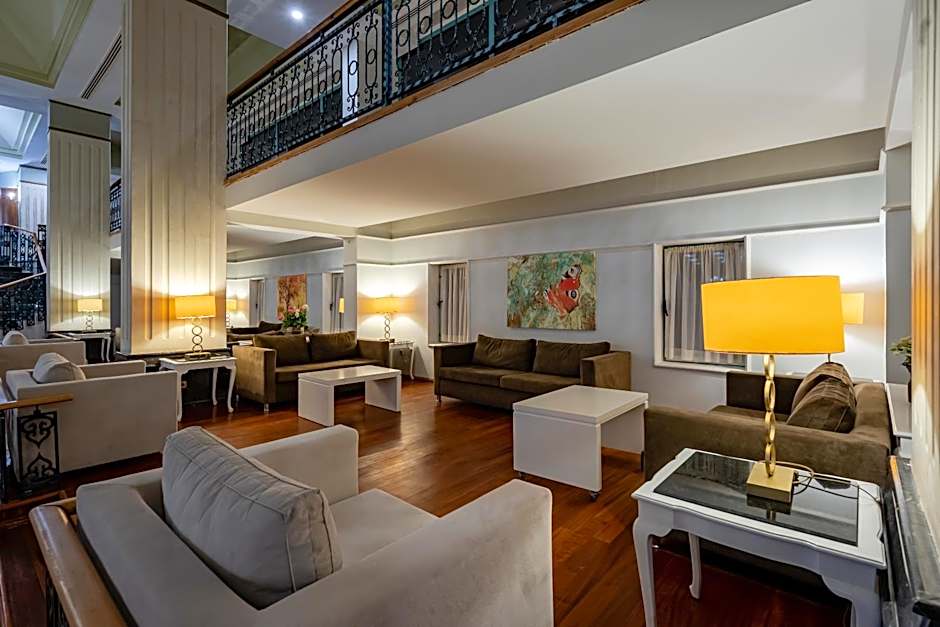 Iz Flower Side Beach Hotel