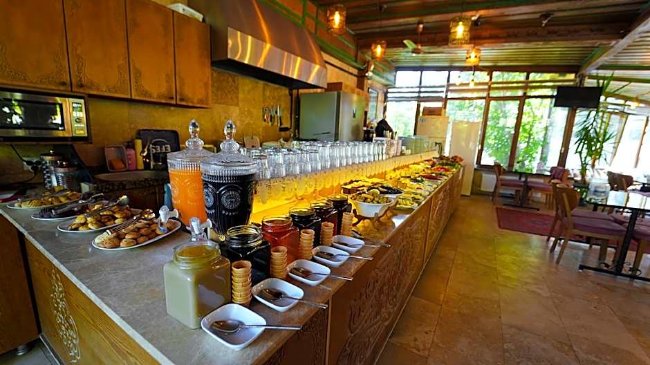 Grand Elite Cave Suites