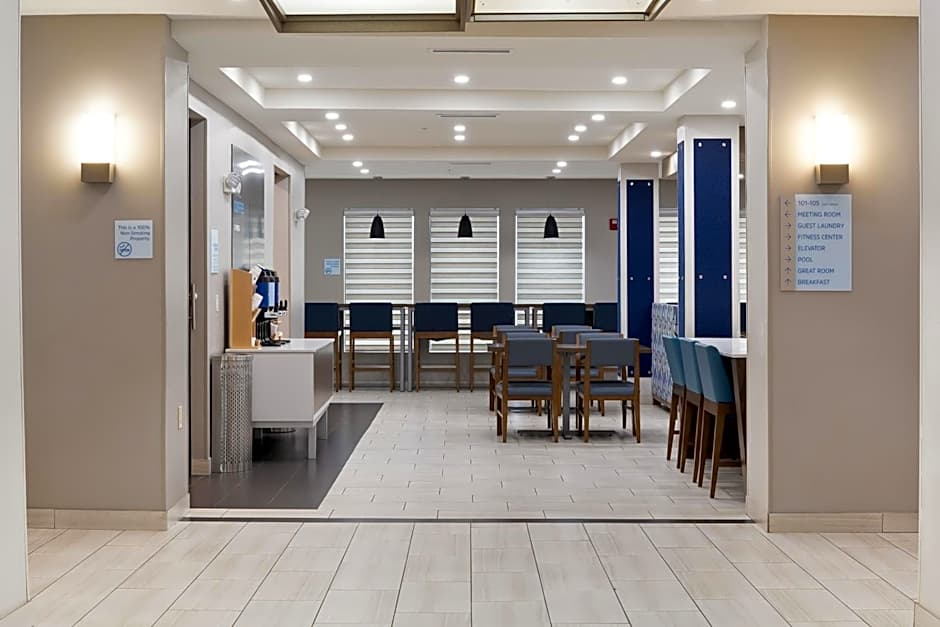 Holiday Inn Express Hotel & Suites Jourdanton Pleasanton By IHG