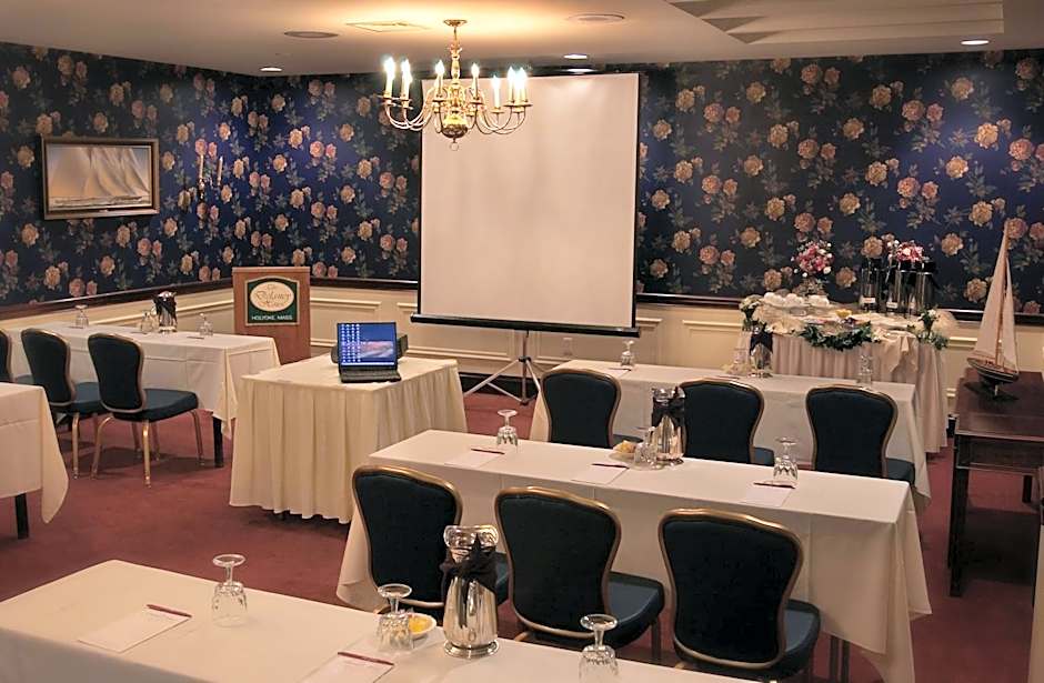 D. Hotel Suites & Spa