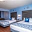 Aqua Breeze Inn