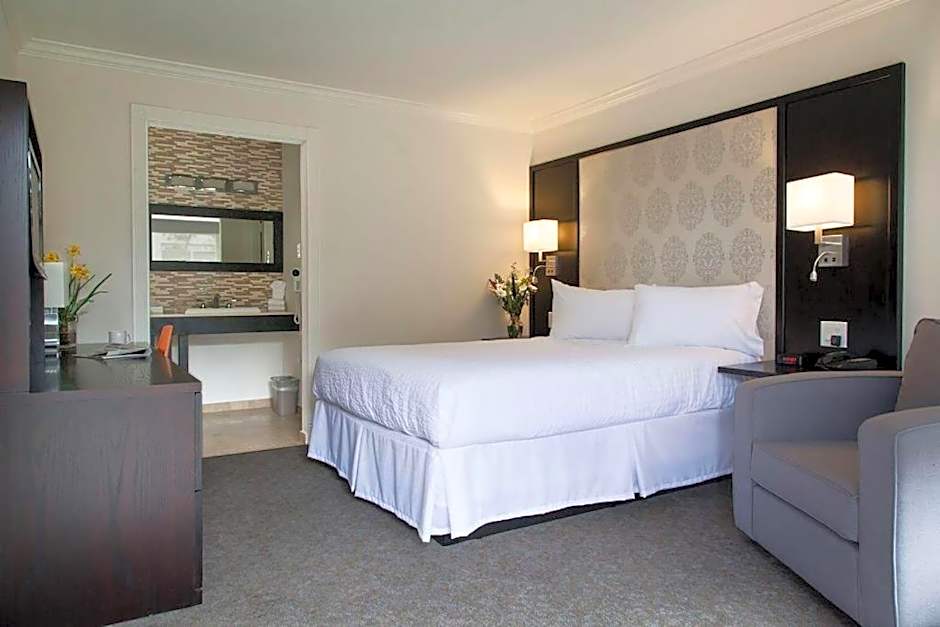 Park Pointe Hotel