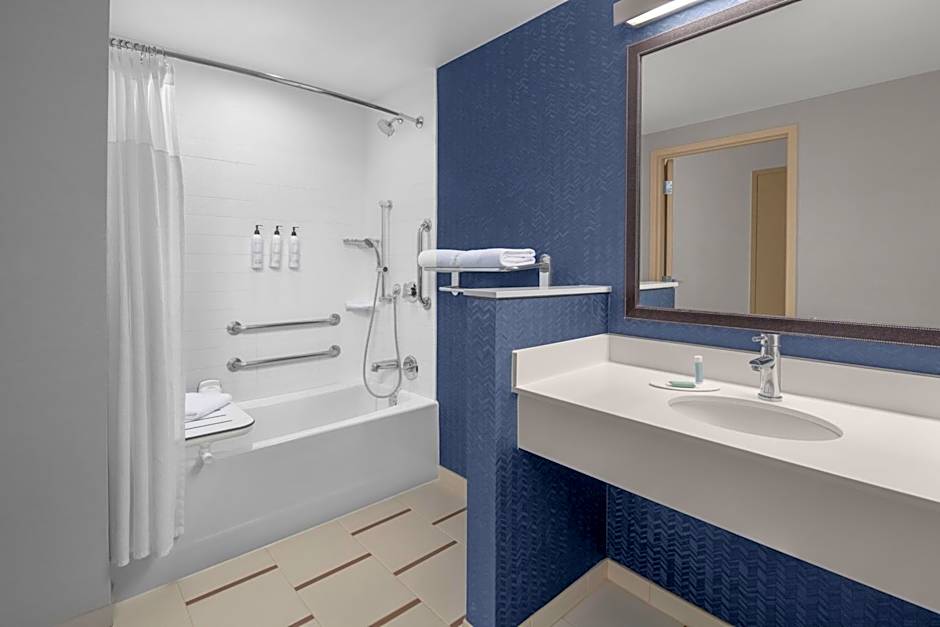 Fairfield Inn & Suites by Marriott Tustin Orange County