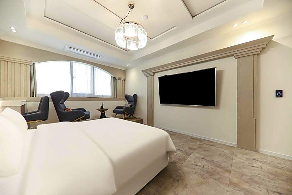 Gunsan Stay Tourist Hotel