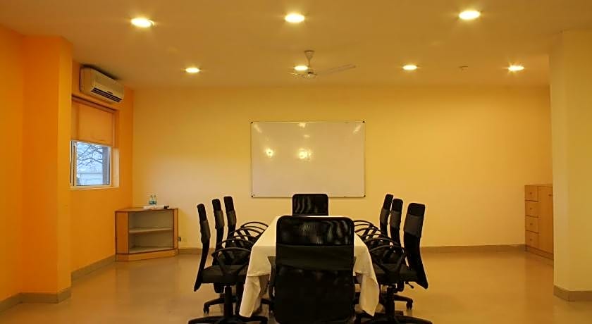 Ginger Hotel Pantnagar