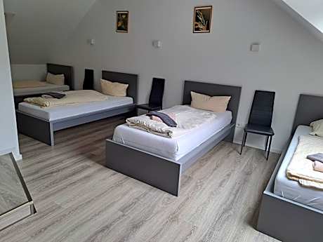 Classic Quadruple Room